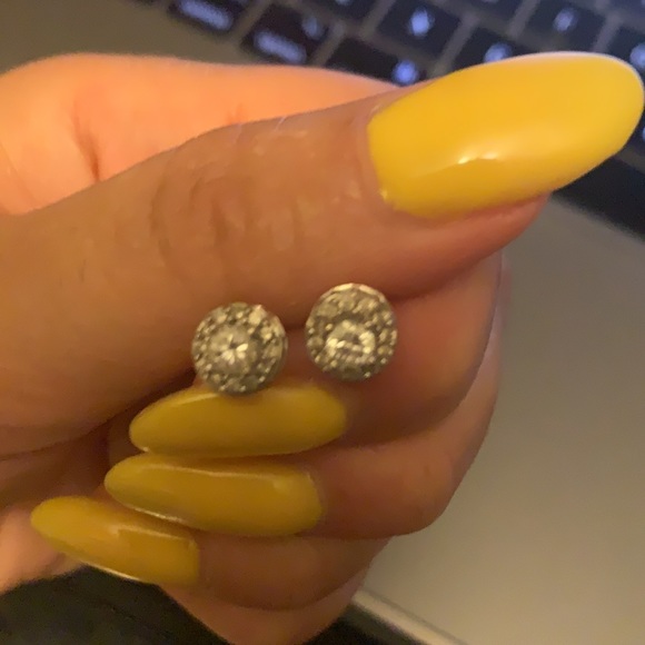 Diamond earrings - Picture 3 of 5